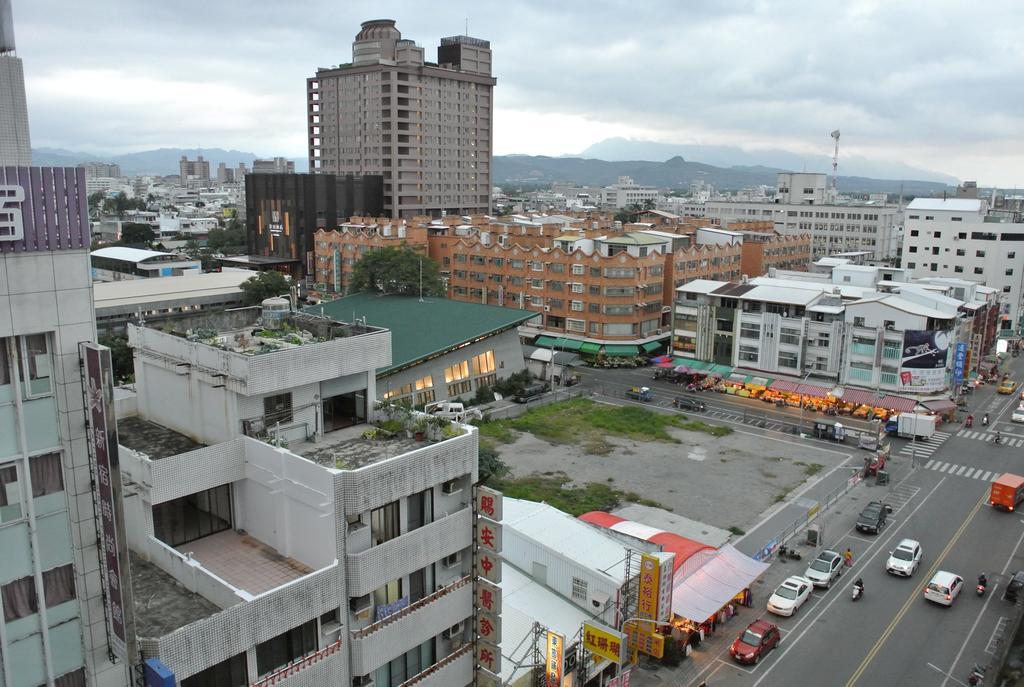 Melody Hotel Taitung Exterior photo
